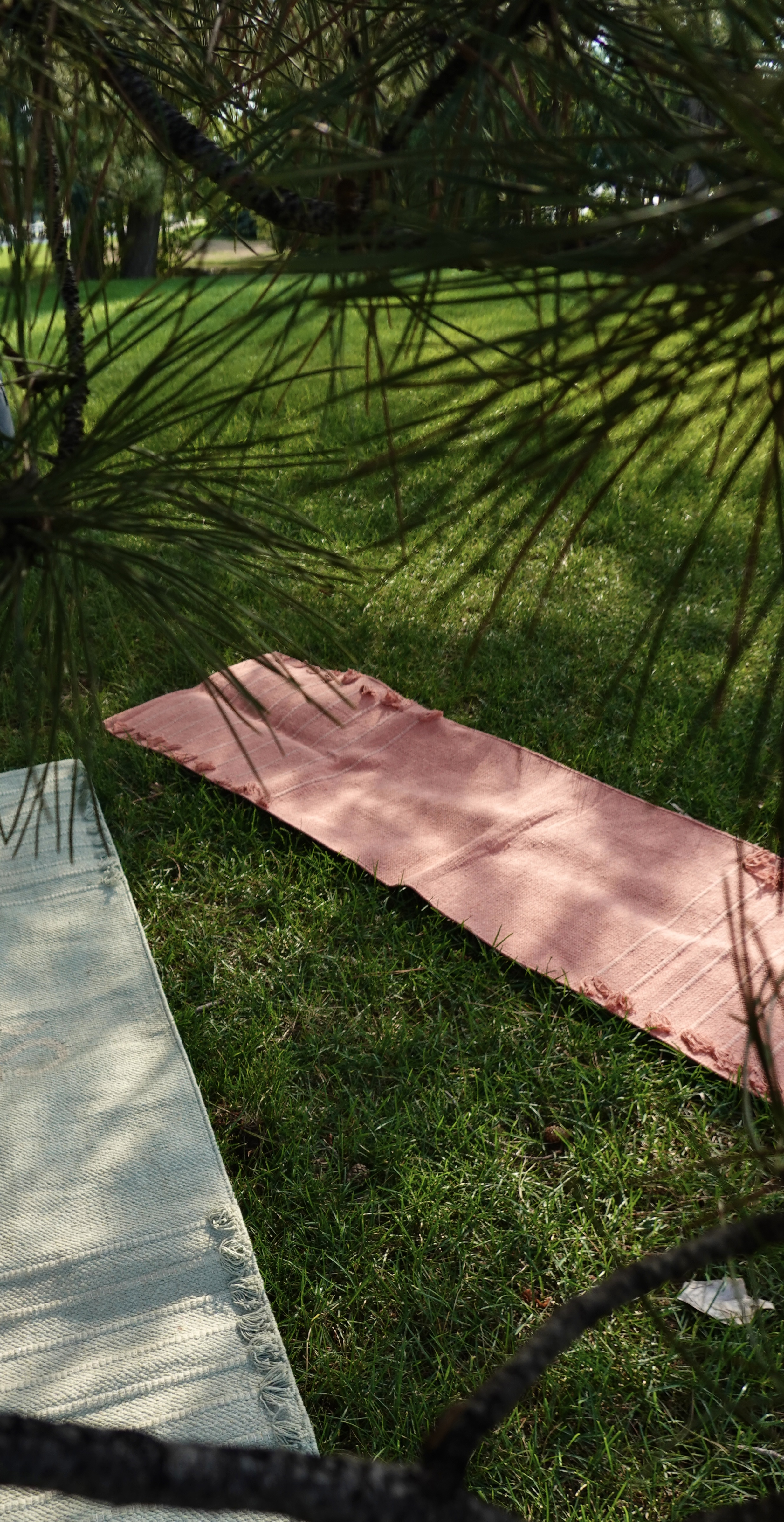 100% hand woven organic cotton yoga mats in Pink